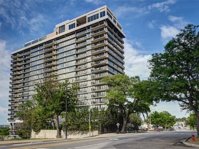 600 E Admiral Blvd #305