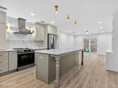 83 COMARES Avenue #7B