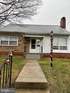 404 Biggs Ave