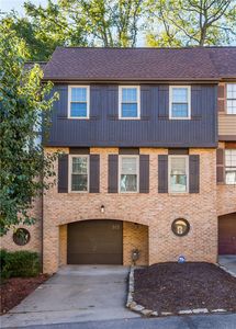 303 Sonnybrook Ct