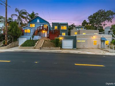 228 Farragut Avenue
