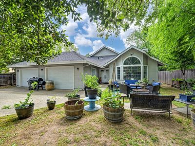 7548 Sycamore Dr