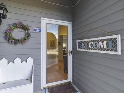 1024 Porte Harbour Arch APT 104