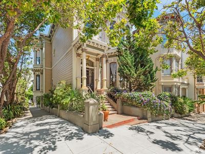 390 Page St