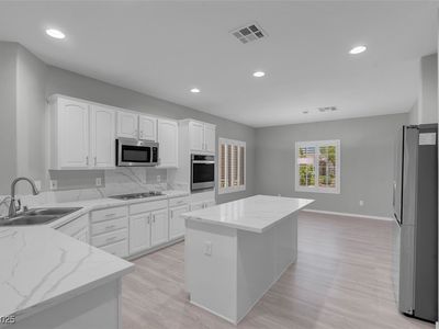 2144 Mountain City St