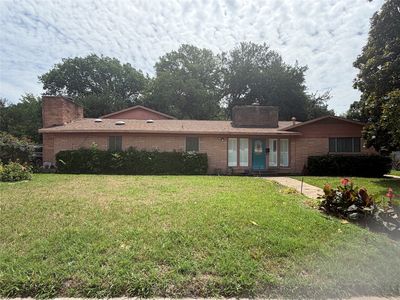 3016 Dreeben Dr