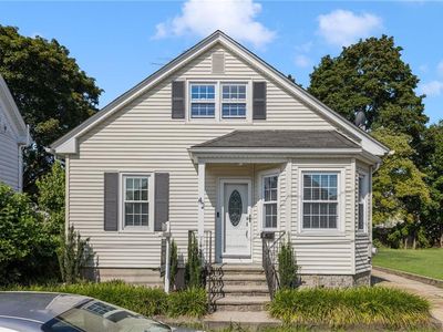 42 Victoria Ave
