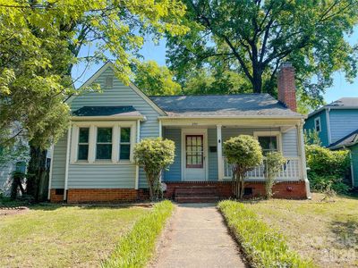 2105 Chesterfield Ave