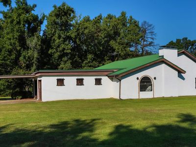 125 W Victoria Woods St