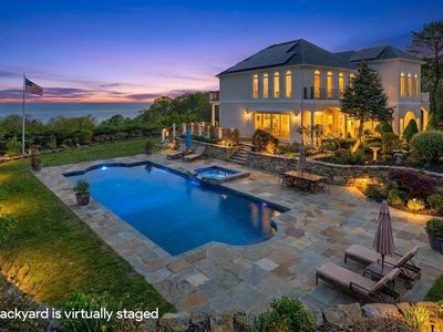 3172 Sound Ave