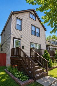 2711 N Marmora Ave