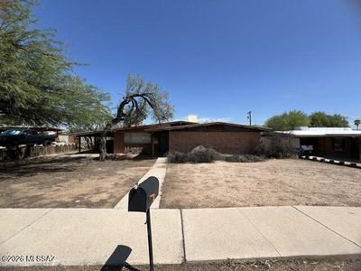 7017 E Luana Dr