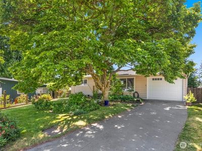 16204 Corliss Place N