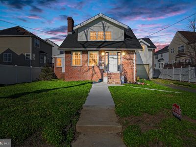 720 Kedron Ave