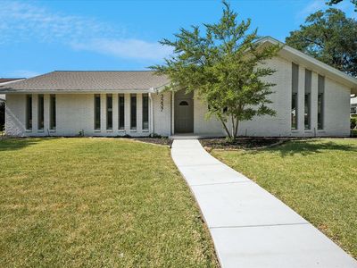 3237 Timberview Rd