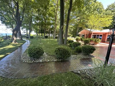 1716 W Benson Rd