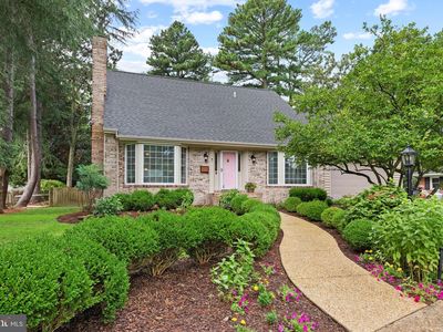 602 Crestview Ln