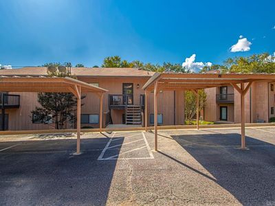 1100 Woodlawn Ave APT 52