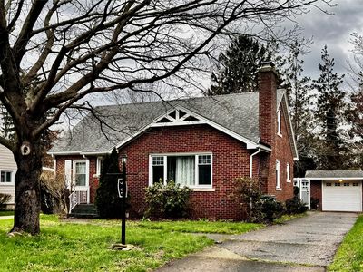 1016 McConnell Ave
