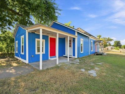 1101 W Warner Ave