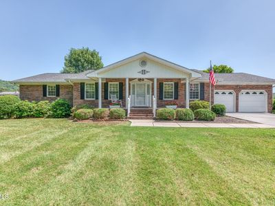 105 Livesay Cir