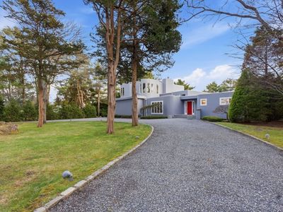 3 Mallard Ln