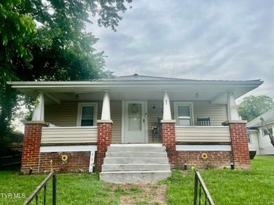 1307 E Millard St