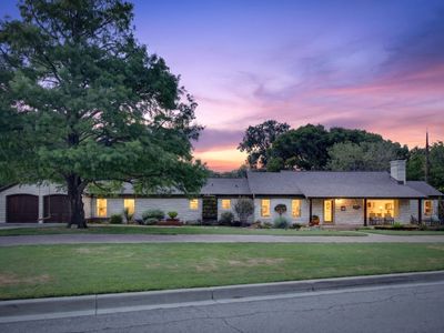1709 Bluebonnet Dr