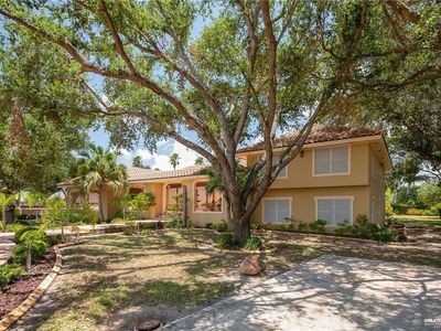 2400 Palmhurst Dr