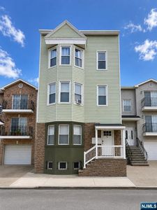 74 Chambers St