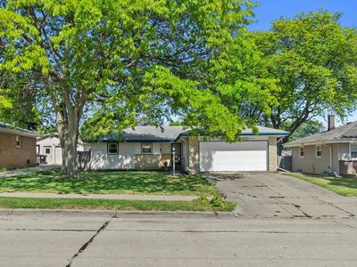 1545 Ostergaard AVENUE