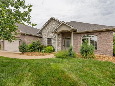 5501 Thornbrook Pkwy