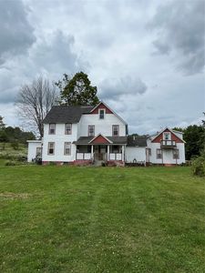 Property at 1434 Oakdale Rd, Johnson City, NY