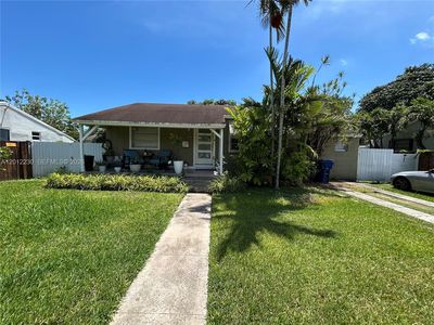 430 NE 110th Ter