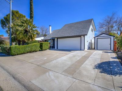 5875 Casa Grande Ave