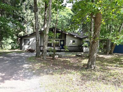 213 Hillside Dr