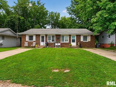 Property at 103 Willow Rd, Rochester, IL