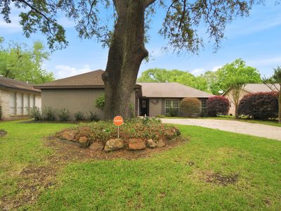 14210 Locke Ln