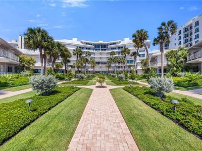 1851 Gulf Shore BLVD N #103