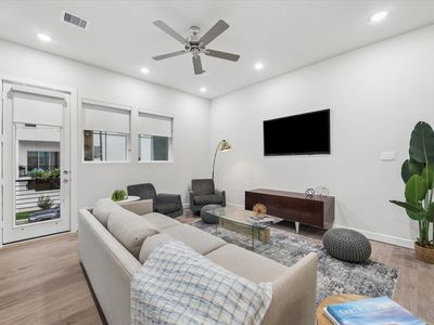 6382 Paddington Bend Dr