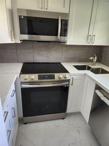 1333 E Hallandale Beach Blvd APT 423