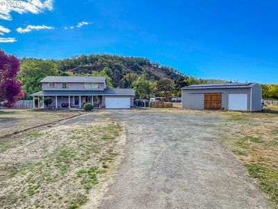 180 Twin Springs Ln