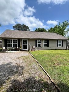 140 Field Ave