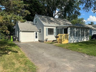 216 Crestwood Dr