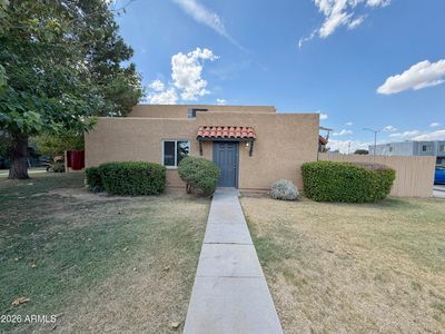 5301 W SHEENA Drive