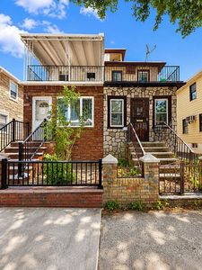 1469 W 9th St