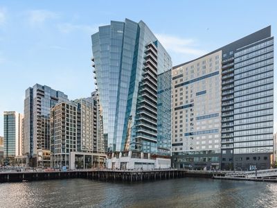 150 Seaport Blvd #9F