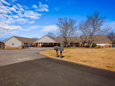 829 Tucker Place Way