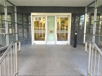 6 Fordham Hill Oval UNIT 4E