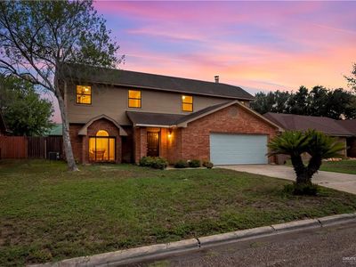 1712 Oaks Rd